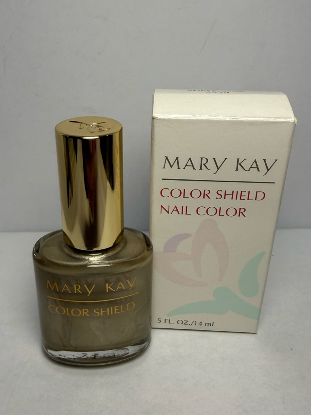 Mary Kay Color Shield Nail Color Super Star 3590 Full Size Vintage RARE!!!